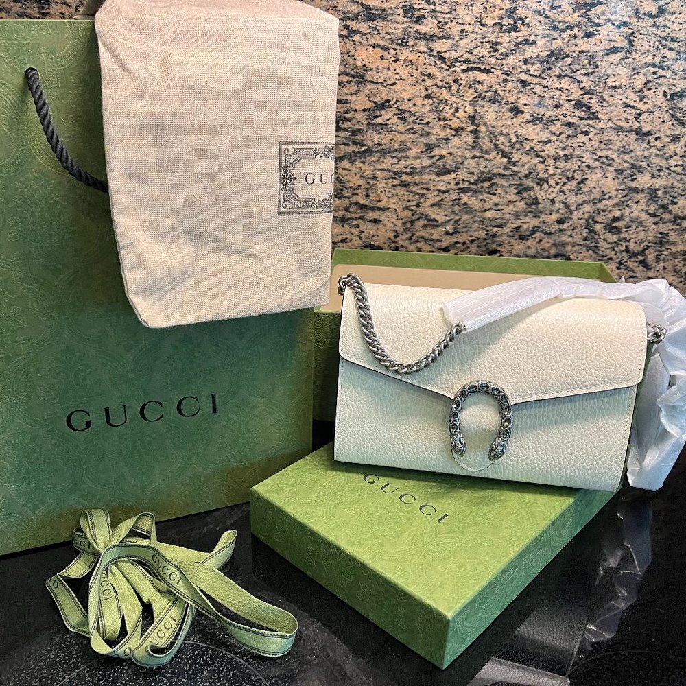 SOLD ~ BRAND NEW - Gucci Dionysus mini WHITE leather chain wallet!